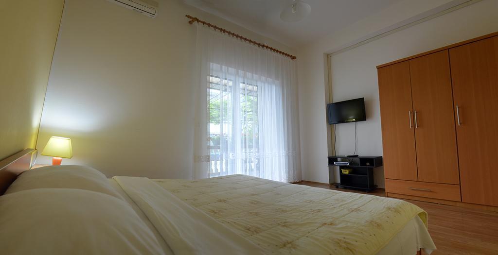 Apartments "Ruza" ヴォディツェ エクステリア 写真