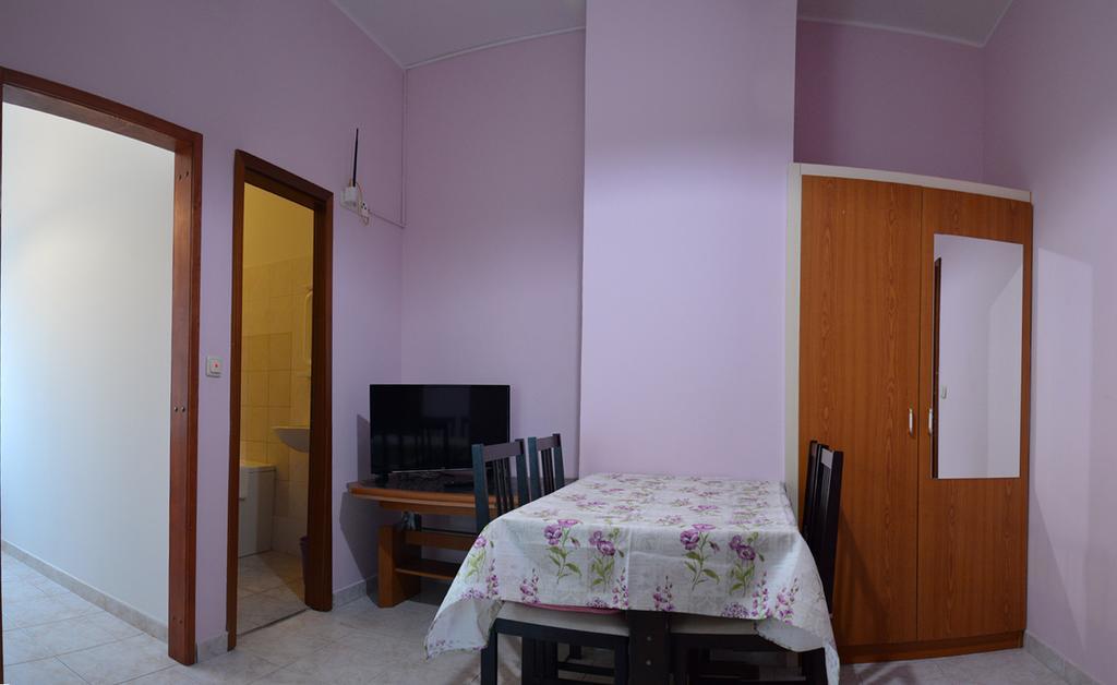 Apartments "Ruza" ヴォディツェ エクステリア 写真