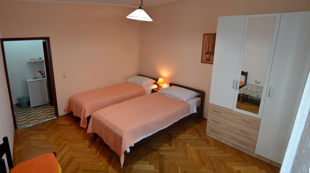Apartments "Ruza" ヴォディツェ エクステリア 写真