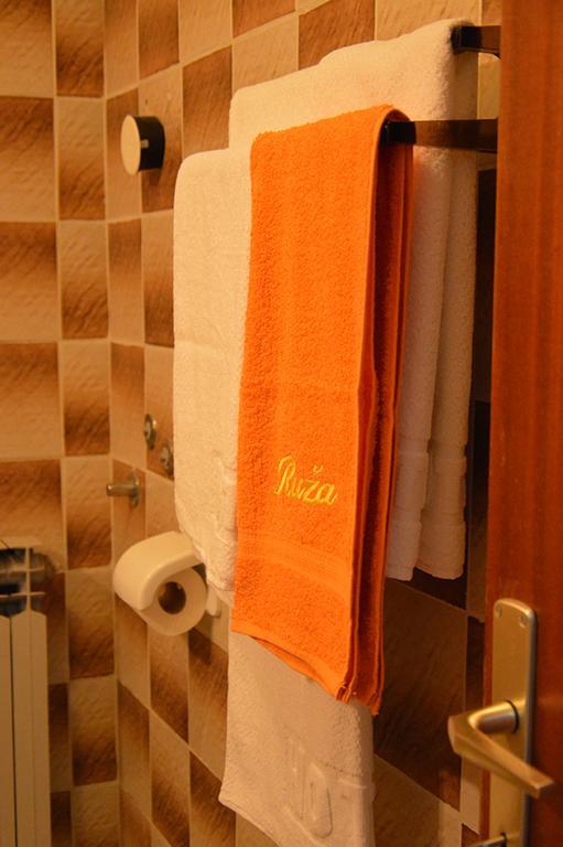 Apartments "Ruza" ヴォディツェ エクステリア 写真
