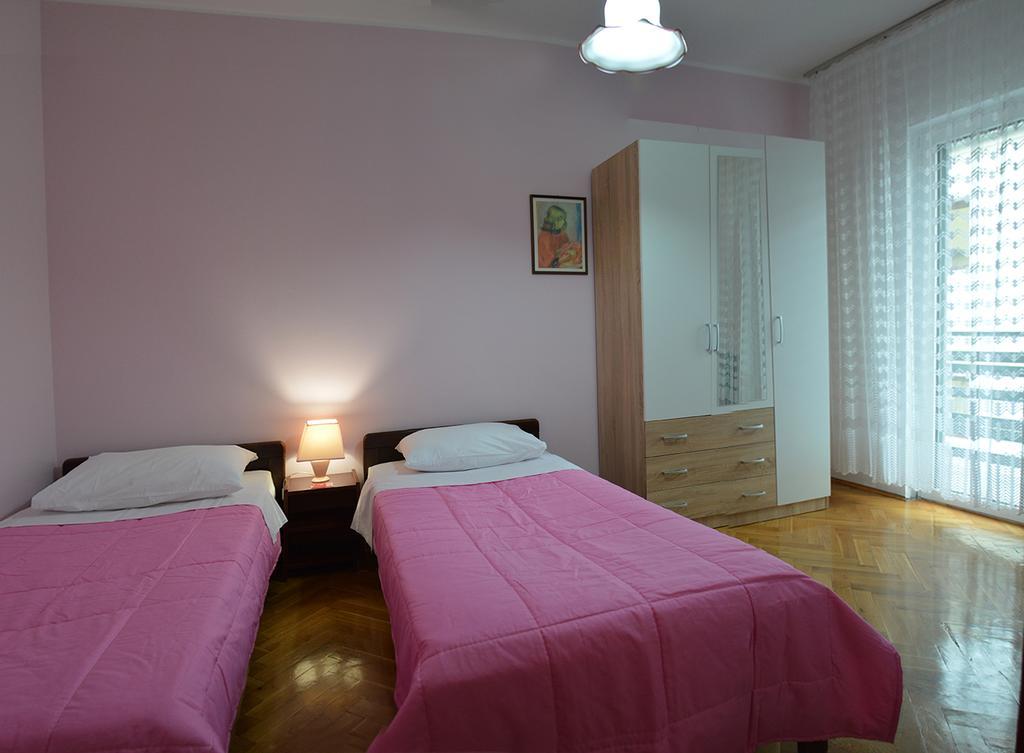 Apartments "Ruza" ヴォディツェ エクステリア 写真