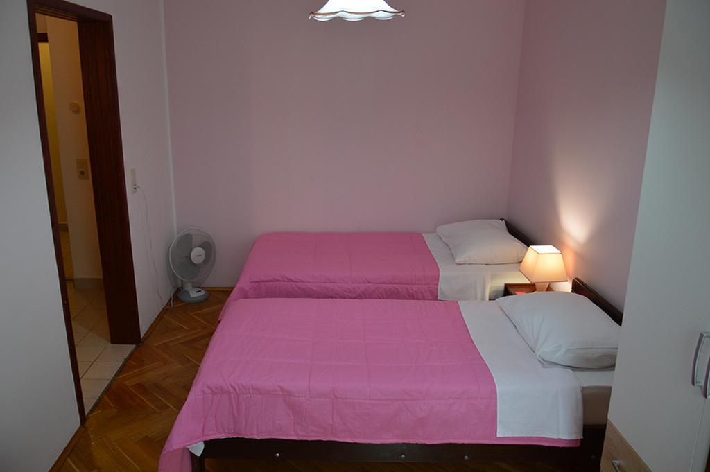 Apartments "Ruza" ヴォディツェ エクステリア 写真